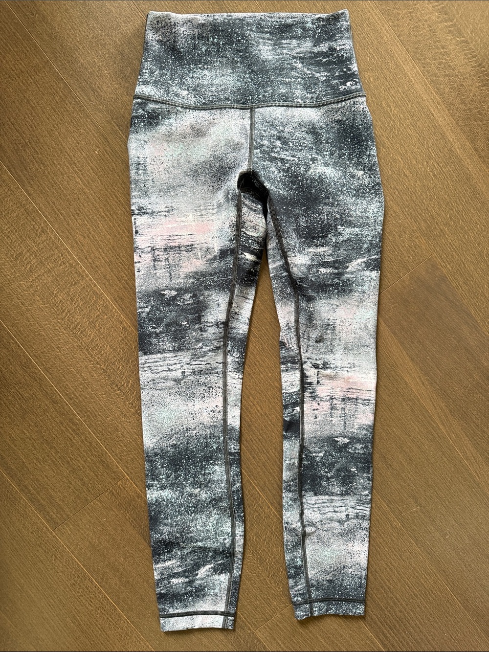 Lululemon Wunder Under High-Rise Tight 25", Size 2 - Picture 6 of 6